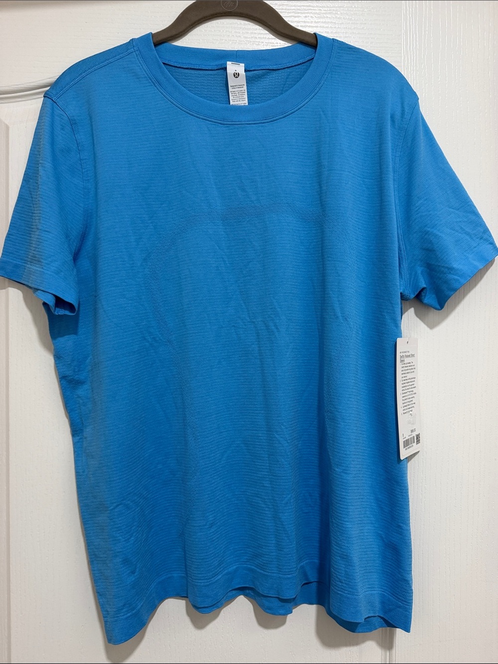 Lululemon Swiftly Relaxed Short Sleeve. Size 8. Ocean Wave. NWT